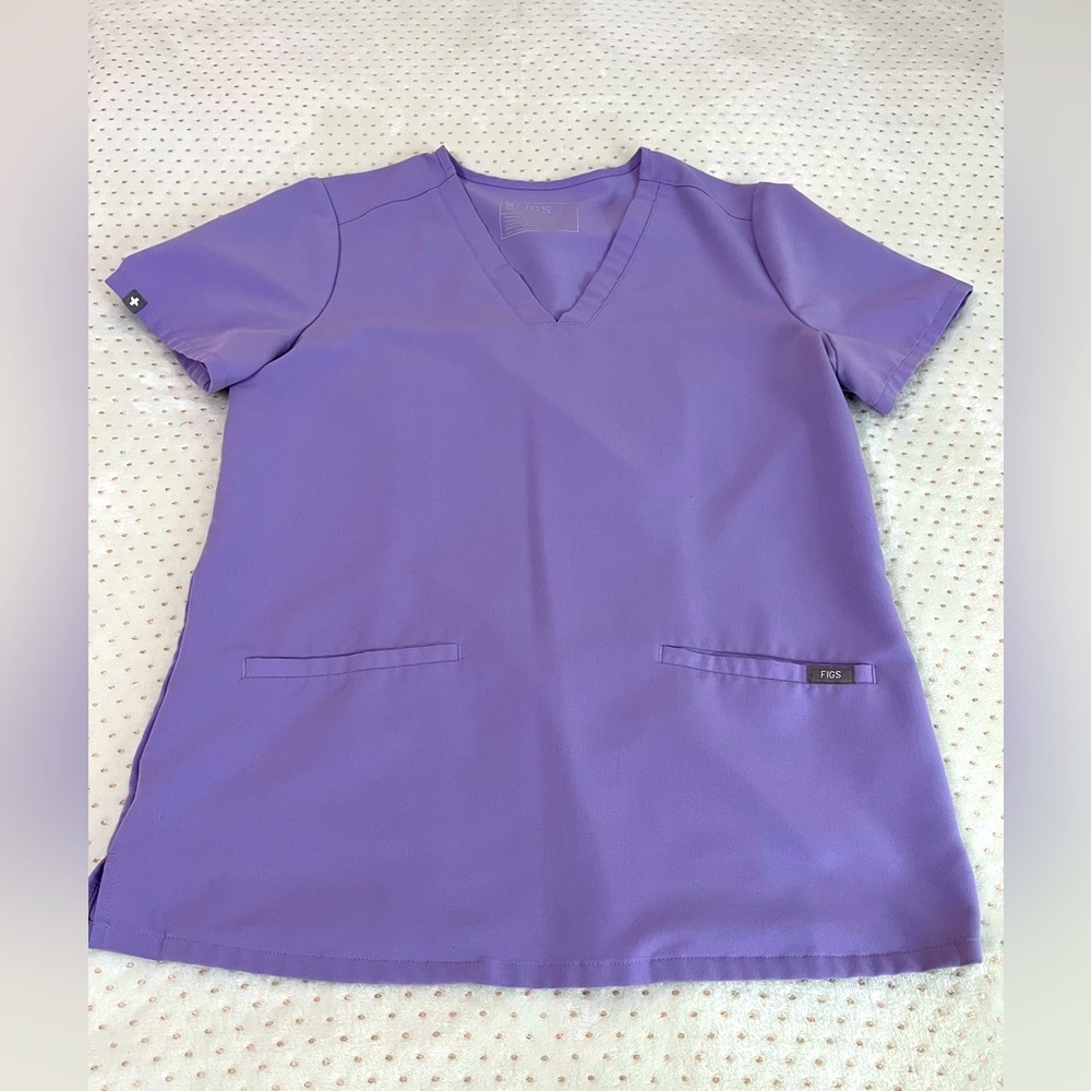 Figs top. Size small.